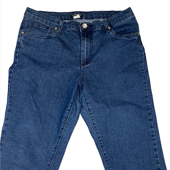 Venus Jean Capris - Picture 2 of 6